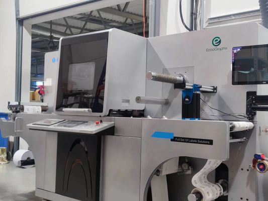 Label Digital Cold Foil Stamping dan Spot Varnishing Enhancer