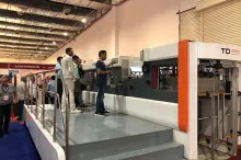Platen Paper Foil Stamping Die Cutting Machine Dengan Stripping