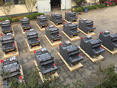 Mesin UV Varnishing Otomatis Berkecepatan Tinggi Untuk Pencetakan Dan Kemasan Ecoo CF-620A