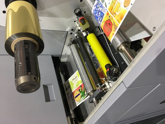 Mesin Peningkatan Efek Label Digital Post Press Untuk Stamping Dan Varnishing