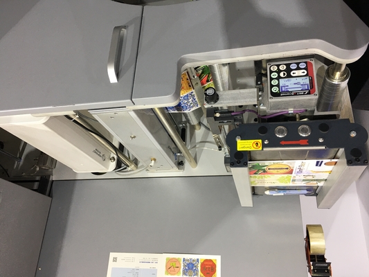 Mesin Peningkatan Efek Label Digital Post Press Untuk Stamping Dan Varnishing