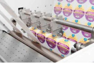 Mesin Pemotong Mati Label Digital 330mm dengan Slitting Sheeting dan Laminating