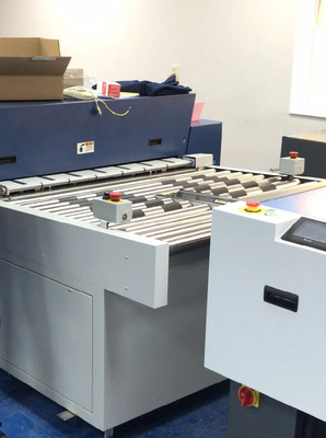 Aluminium CTP Plate Holes Mesin Punching Online Untuk Pencetakan Sheetfed Offset