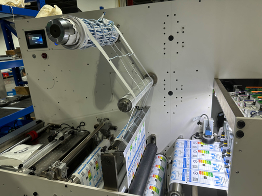 Label Digital Die Cutter Mesin Slitting Dan Rewinding Kecepatan Tinggi