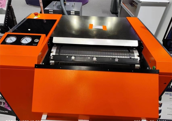 Ketebalan lempeng berkisar dari 0,14mm hingga 2,84mm Untuk FL-600 Flexo CTP Mesin Membuat Plat