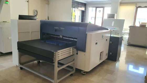 Mesin pembuatan piring CTP termal otomatis berkinerja tinggi 64-saluran dengan resolusi 2400dpi dan output 28 piring/jam