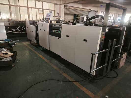 Mesin Laminasi Termal Otomatis Pra-Lapisan Efisiensi Tinggi dengan Lebar Maksimum 1080mm dan Kecepatan 10-60m/menit