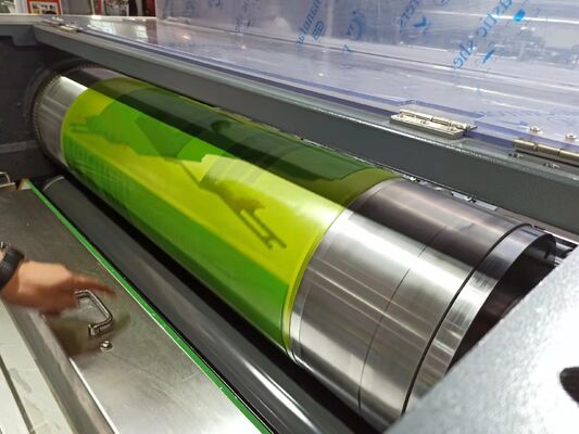 9500 sph A1 UV Spot Varnishing Machine dengan Max Sheet Size 720x1060mm dan Ketebalan 80-500gsm