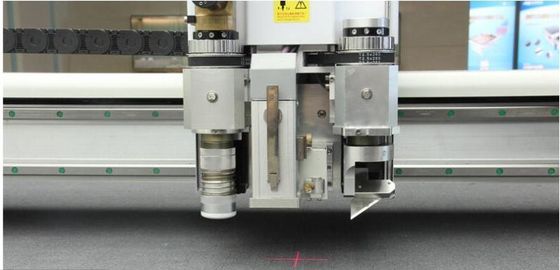 6 Axis 7.5kw Karton Foil Stamping Die Cutting Machine