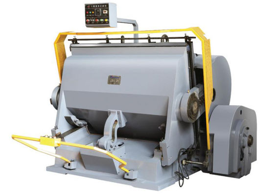 1040 × 720mm 5.5KW 22s / Min Foil Stamping Die Cutting Machine
