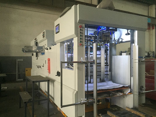 1080mm*780mm Die Cutting Machine Paper Die Cutter Dengan Stripping