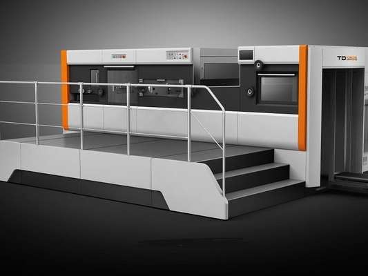 Mesin Pemotong Die Stamping Foil Otomatis 7500s/h 46kw