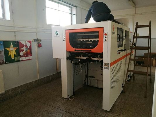 Mesin Pemotong Die Stamping Foil 760×520mm Untuk Embossing Karton