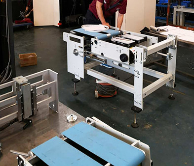 ECOO-125S Saddle Stitching Kompensasi Stacker