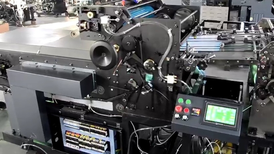 Mesin UV Varnishing Otomatis Berkecepatan Tinggi Untuk Pencetakan Dan Kemasan Ecoo CF-620A