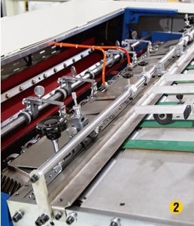 Mesin Varnishing UV Glazing Lokal Format Besar 6200PCS/H